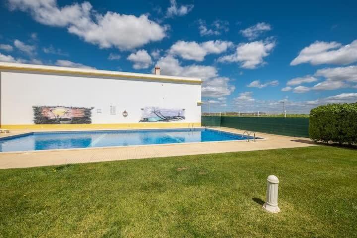 Apartment Alfarmar - Pool, Beach Only A Few Minutes Away Albufeira Exterior photo